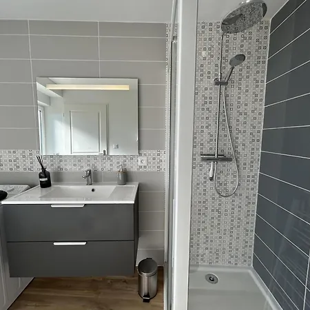 Casa vacanze Maison Confortable, Parking, Animaux Acceptés - 6 Pers. - Fr-1-653-298 *